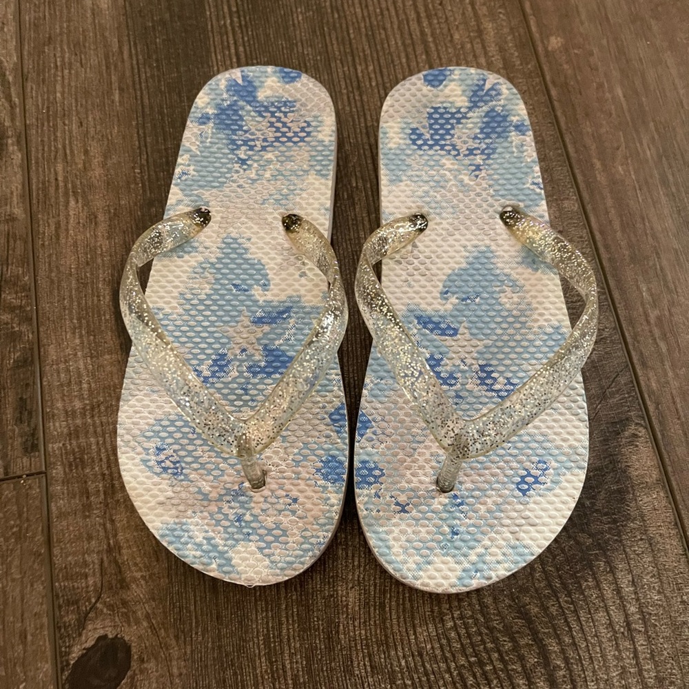 Clear jelly flip flops